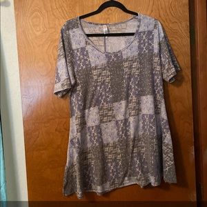 LulaRoe Perfect T